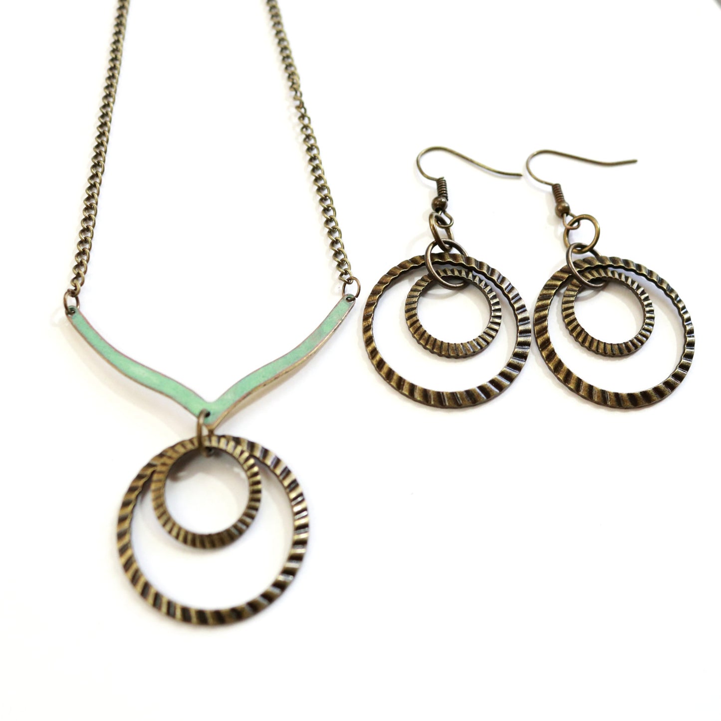 Modern Boho Ribbed Hoop Necklace-Womens-LittleGreenRoomJewelry-LittleGreenRoomJewelry